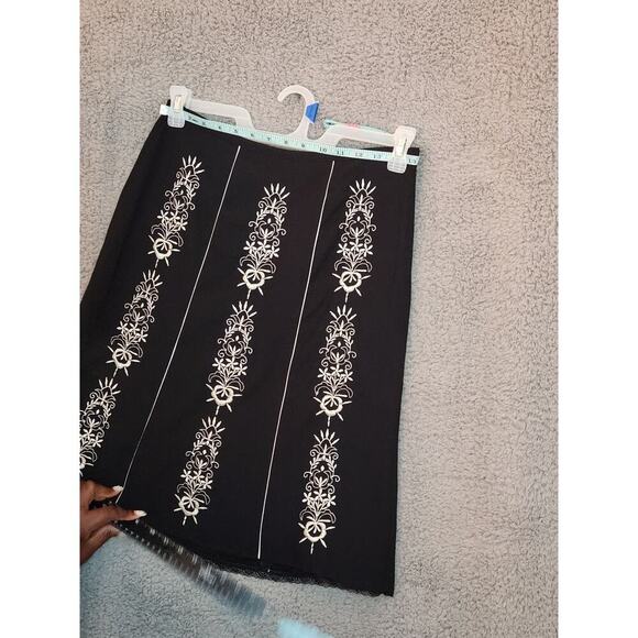 NWT Anne Taylor Loft Floral Embroidered Black A-Line Midi Skirt 6P - Picture 6 of 6